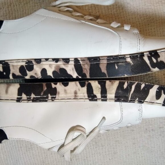 Kenneth Cole 7.5 white w-camouflage/leopard print-gold stripe - Picture 1 of 6